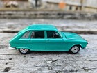 Foto 10 di 15