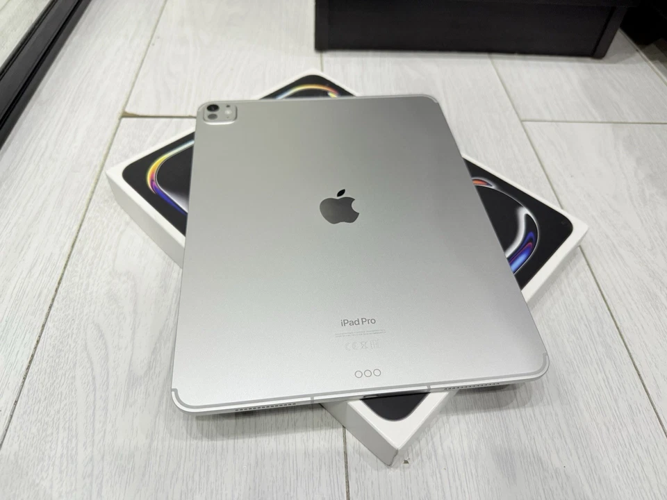 Apple iPad Pro 13-inch (M4) · 2TB · Cellular, photo 4 of 5