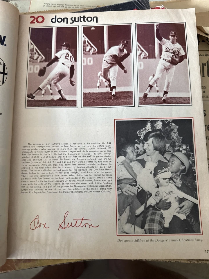 1974 LOS ANGELES DODGERS Yearbook JIM WYNN Steve GARVEY Ron Cey LOPES Don SUTTON - Image 2 of 3