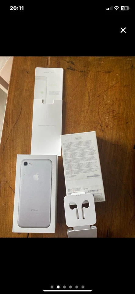 Scatola iPhone 7 32gb - Immagine 2 di 4