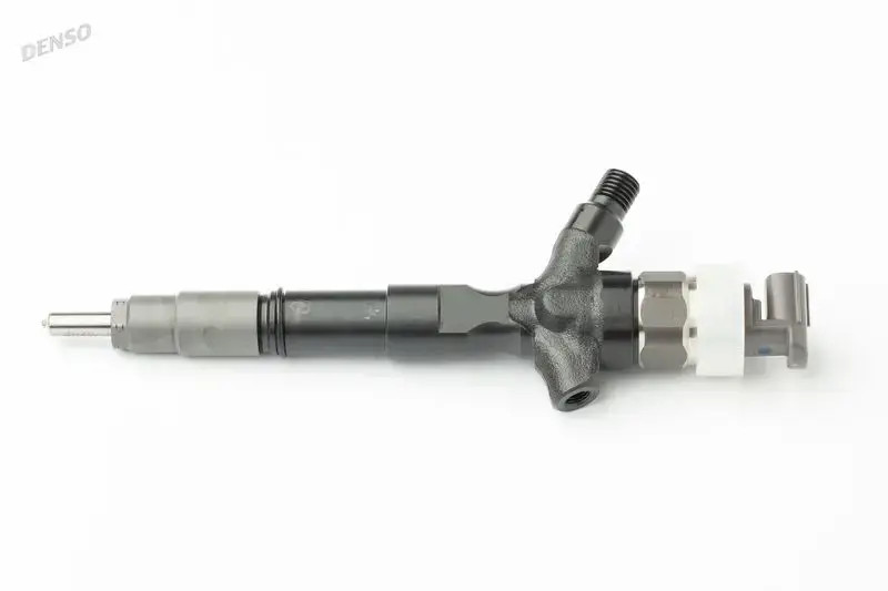Injector DCRI107730 DENSO for TOYOTA LAND CRUISER PRADO