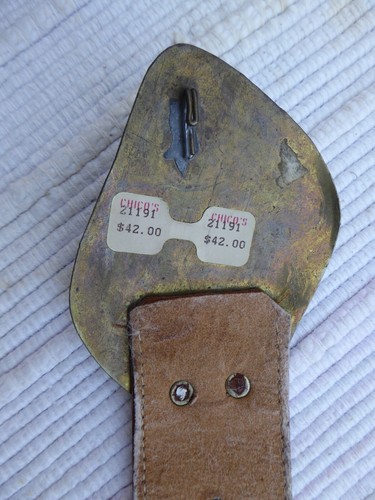 Vtg Chico's Ladies Genuine Leather Belt Medallion / Conch 39" x 2" - Med Brown - Picture 5 of 5
