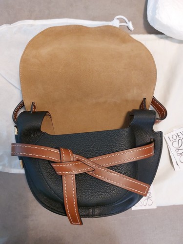 LOEWE Crossbody-Tasche Petit Gate aus Kalbsleder - Bild 6 von 18