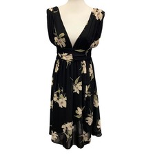 Lulu's Womens Medium Deep V Floral Flowy Cinched Waist Fit and Flare Dress