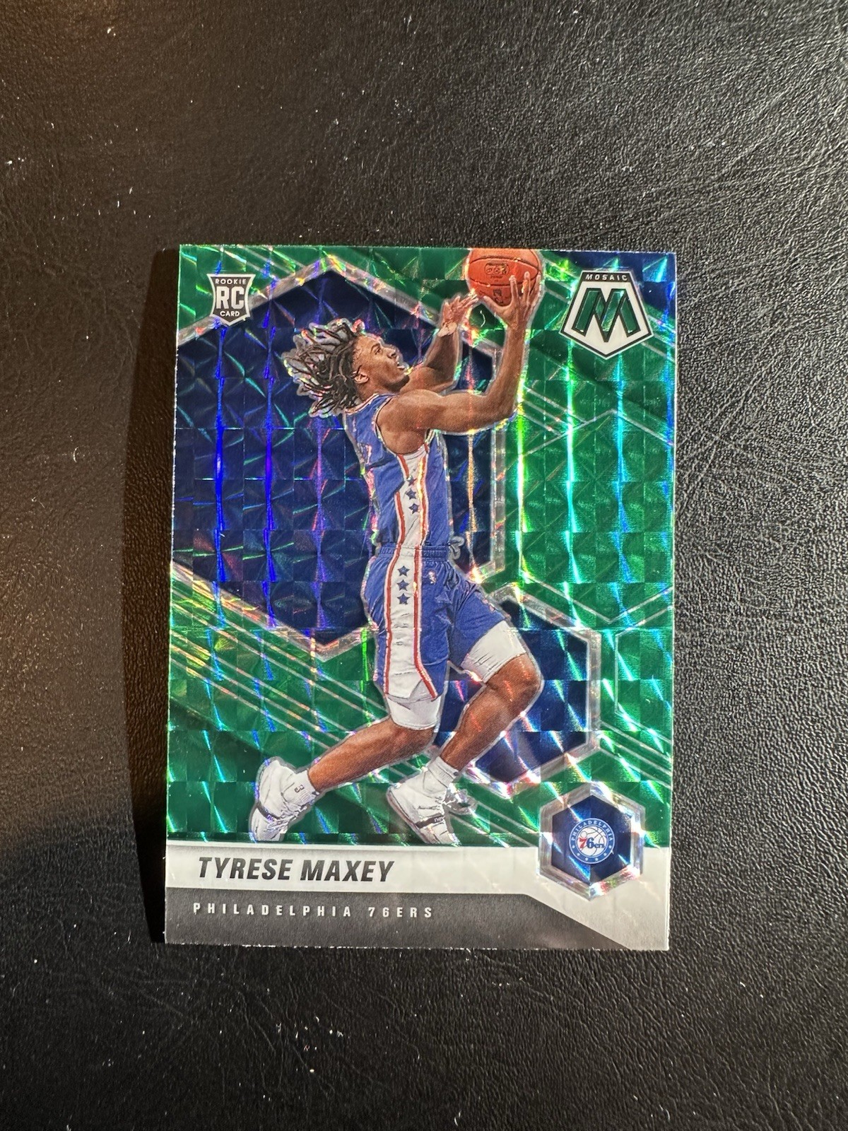 2020-21 Panini Mosaic - Rookie Tyrese Maxey #203 Green Mosaic Prizm (RC)
