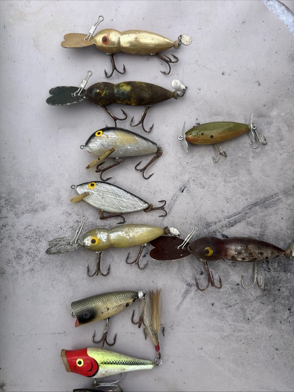 Vintage 10 Fishing Lure Lot