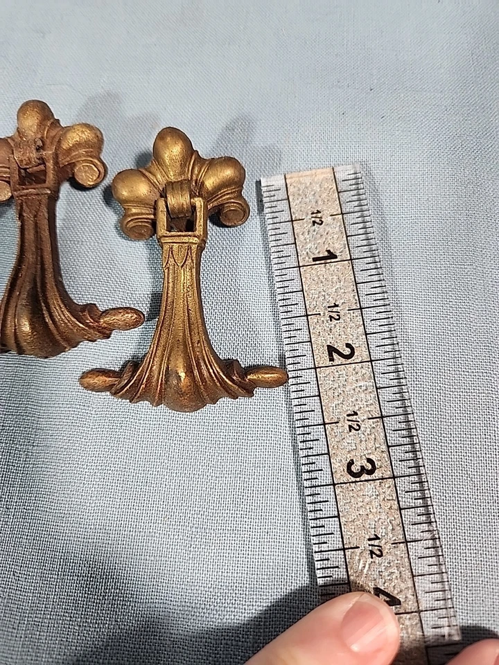 5 Antique Victorian Brass Teardrop Pull Handles Drawer Cabinet Hardware Lot - Image 2 of 4
