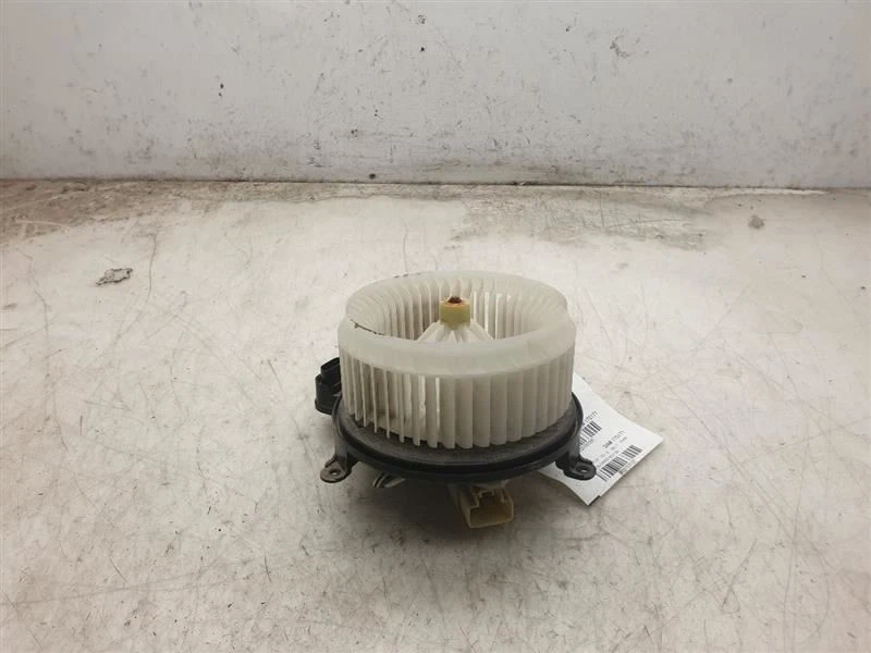 Lexus RX350 2013 3,5 L V6 AC motor soplador  Foto 2 de 4