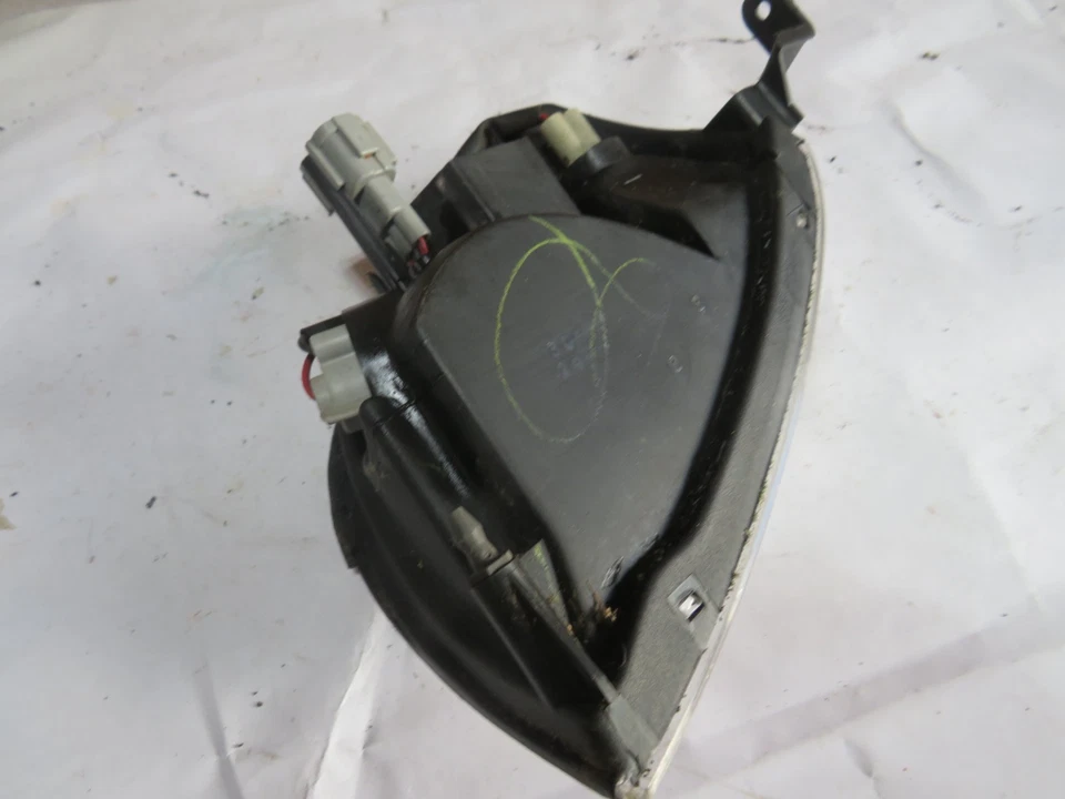 Nissan Frontier 2000 luz marcadora delantera izquierda conductor LH L Foto 2 de 4