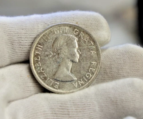 1957 Canada Silver Dollar $1 Unc.