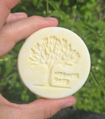 L'Essentiel Handgemachte feste Seife Übergras, Sheabutter, 81gr