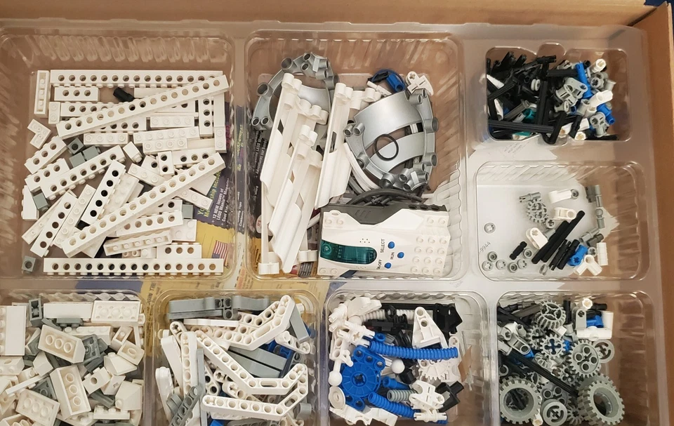 LEGO MINDSTORM: Star Wars Droid Developer Kit, New/Open Box, Complete - Image 2 of 4