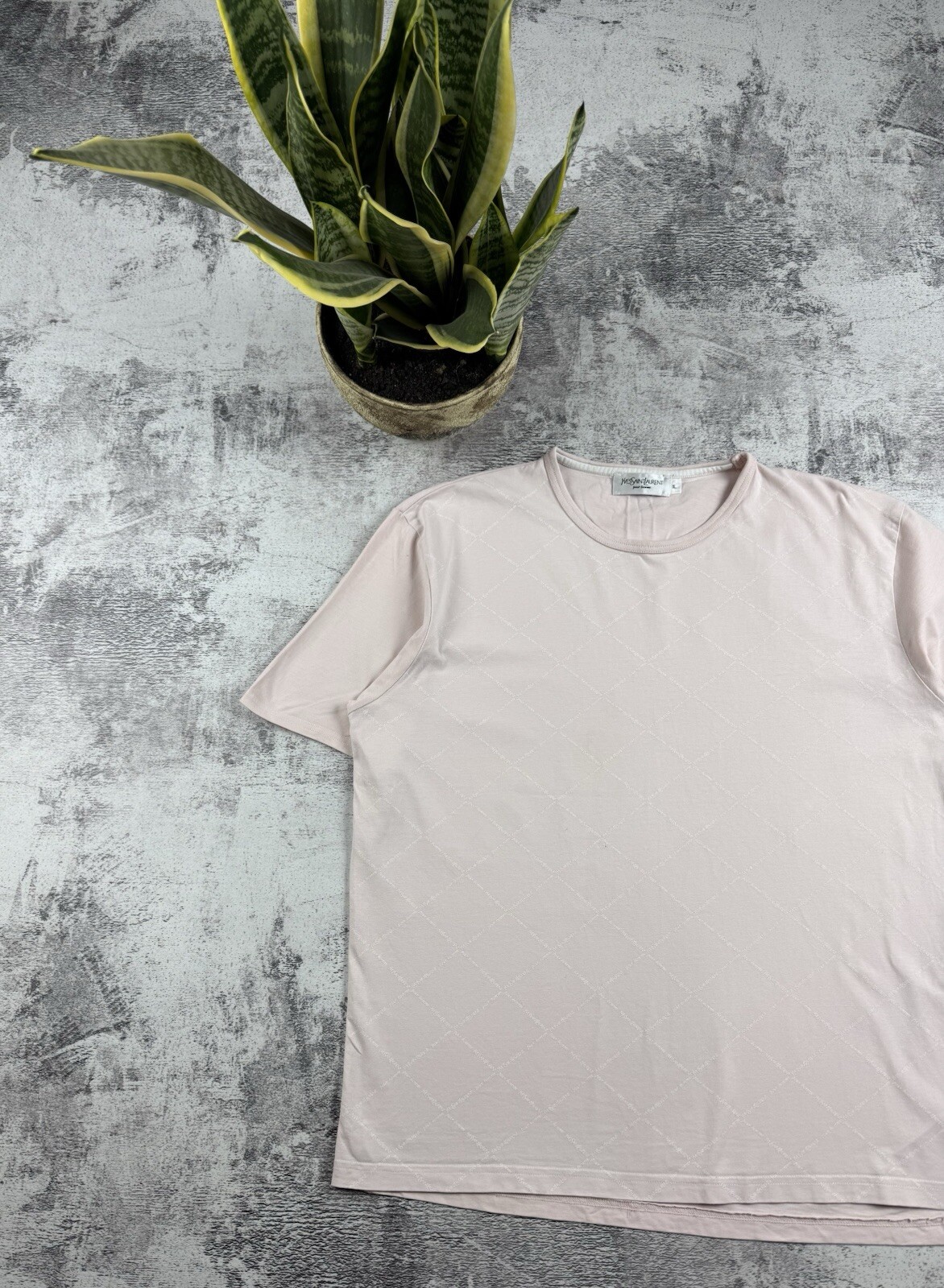 T shirt maglietta vintage Yves Saint Laurent monogramma completo YSL rosa rosa jersey