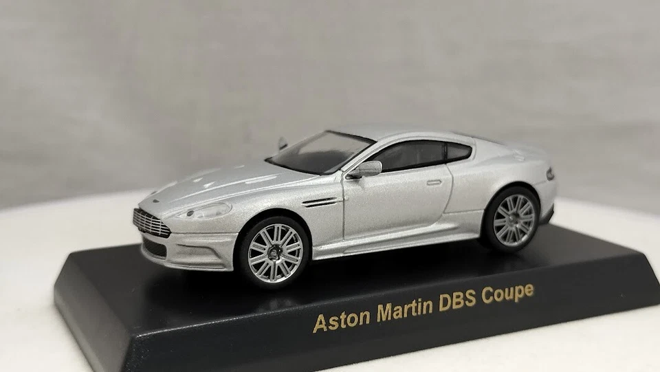 KYOSHO 1/64 Aston Martin DBS cupé plateado diecast modelo de coche Foto 3 de 4
