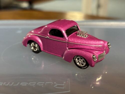 M2 Machines Purple 1941 Willys Coupe - Picture 4 of 9