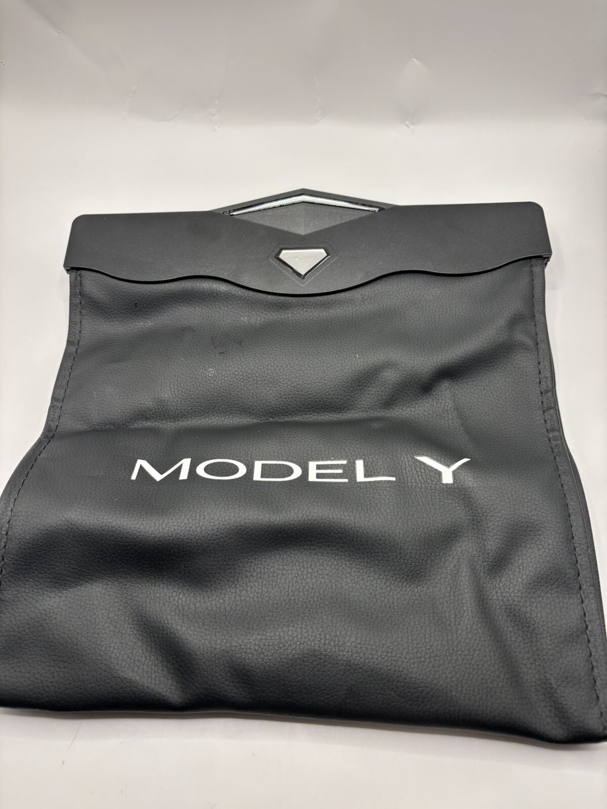 Tesla Model Y 2020-2025 Magnetic Garbage Bin Trash Can Bag Holder-image