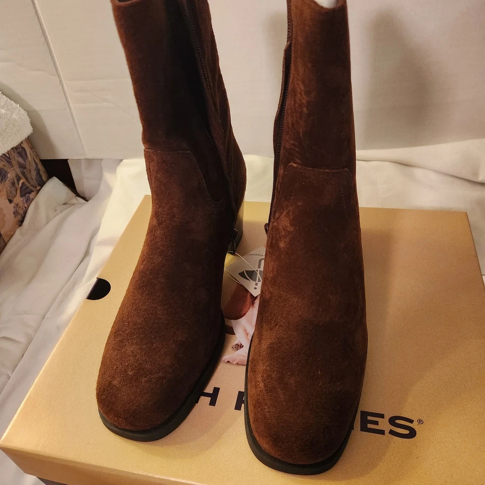 Hush Puppies Women's Montana Brown Suede Zip-up Ankle Boots Size 8.5M New - Image 3 of 4