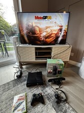 Xbox 360 black Slim Bundle 250gb with a box,  Kinect and game - tested and works
