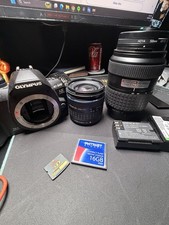 Olympus EVOLT E-520 10.0MP Digital SLR with bag 2 lens 3 bat and storage card