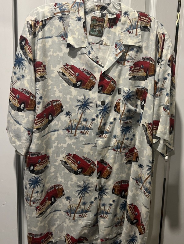 PINEAPPLE CONNECTION Men’s XL Red Vintage Car Palm Tree Hawaiian Shirt