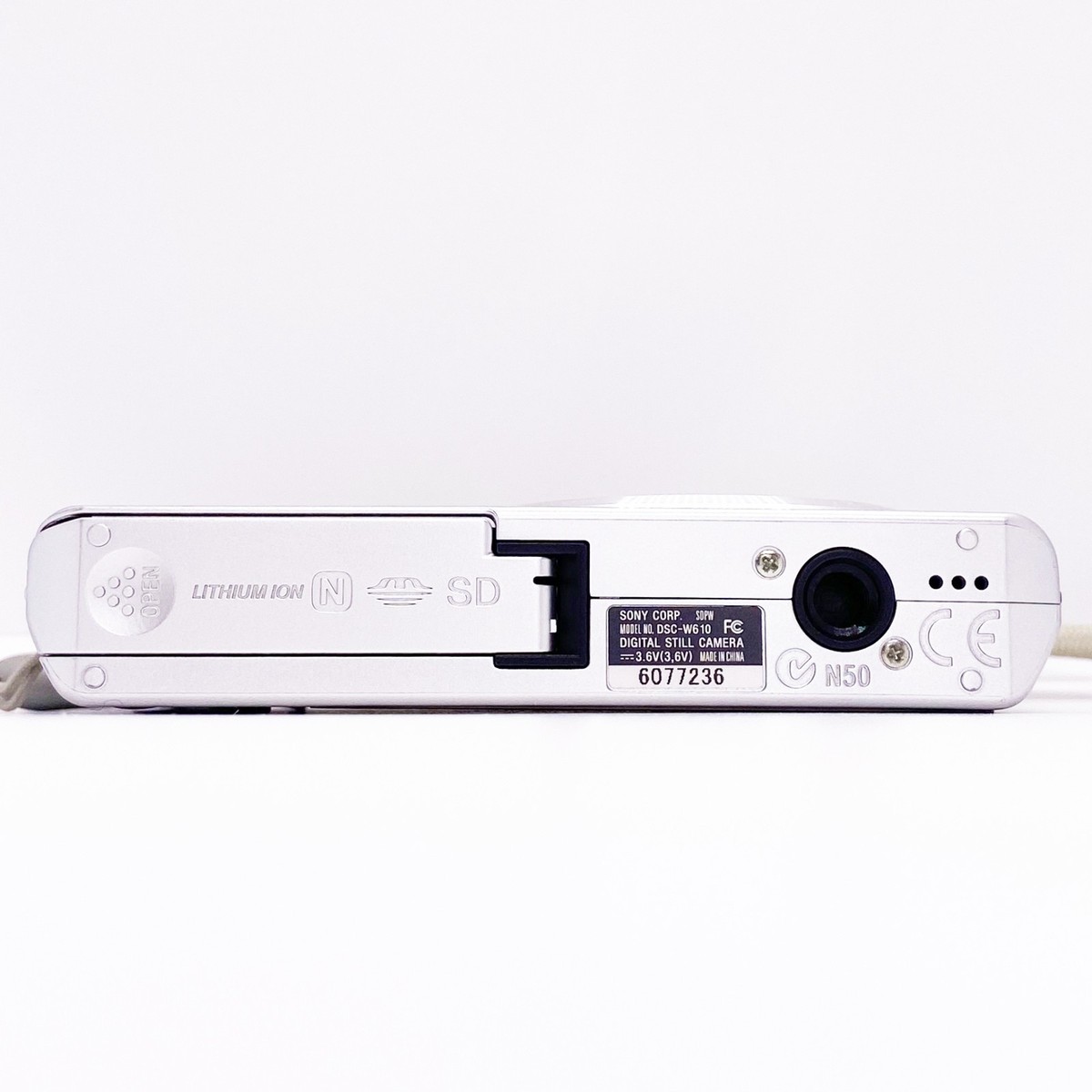 Sony Cyber-shot DSC-W610 silver 14.1MP 4x Zoom Digital