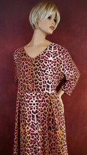 The Paragon Women's 3/4 Sleeve Shift Dress Pink Leopard Animal Print V-Neck L
