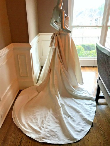 Gorgeous MOONLIGHT Satin Bridal Wedding Dress Sz 6 champagne beige trim - Picture 8 of 12