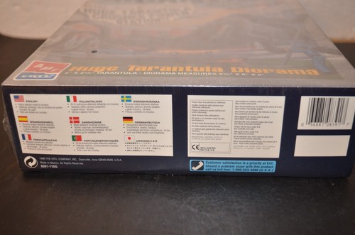 Gigantics Huge Tarantula Diorama Model Kit AMT ERTL 1996 NEW SEALED - Picture 2 of 2