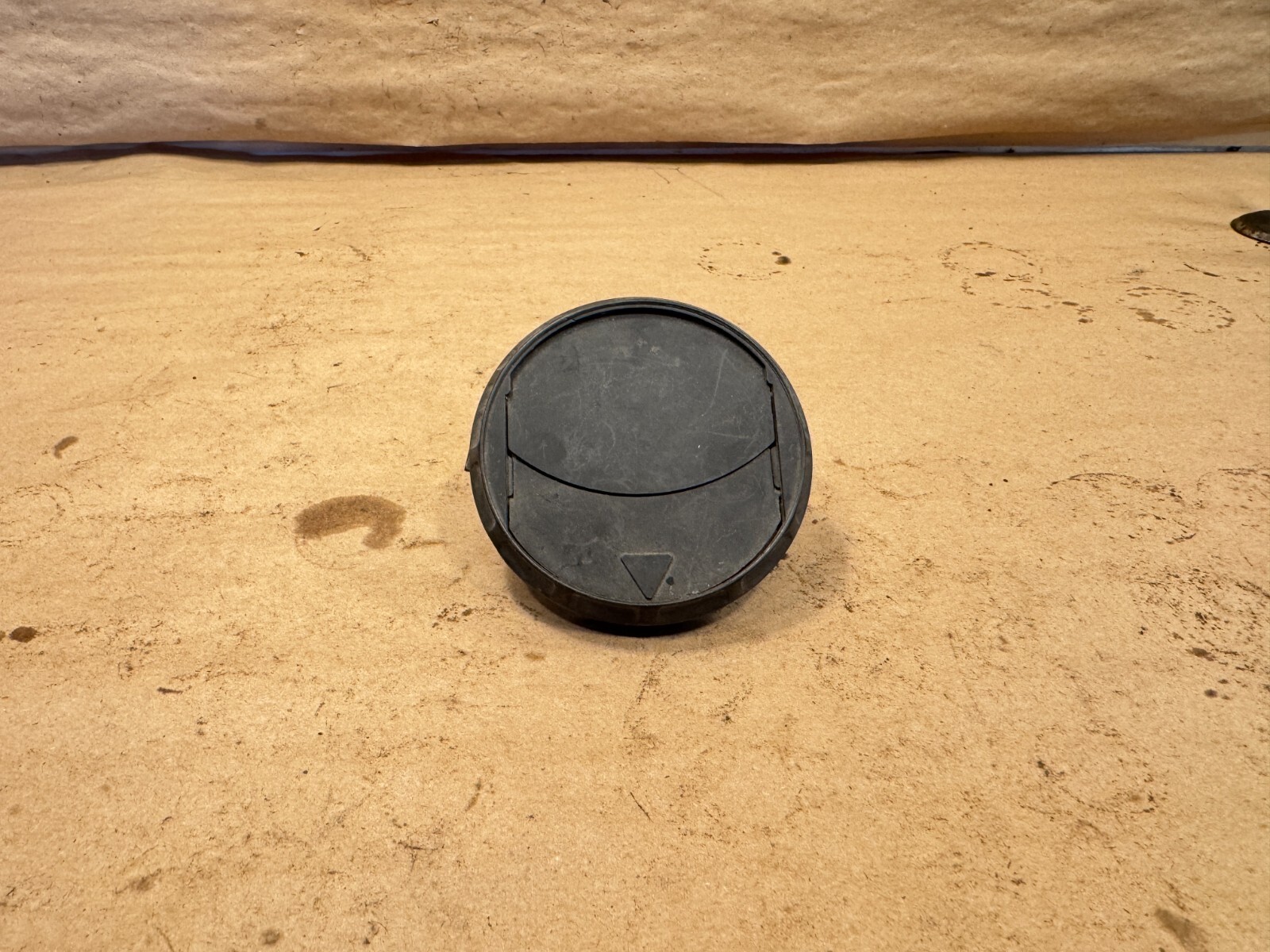 Ferrari 308 Dashboard Air Conditioning Heat Vent OEM PN 60054301