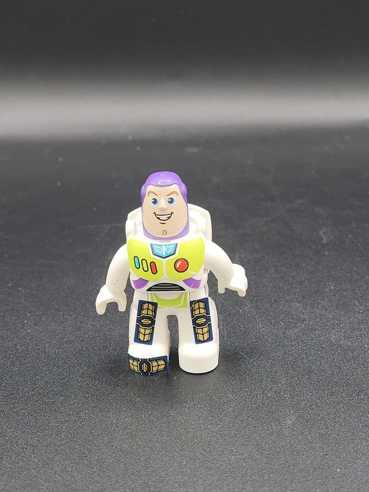 Lote de 4 Mini Figuras LEGO Juguetes Buzz Lightyear Moto Buzo Foto 4 de 4