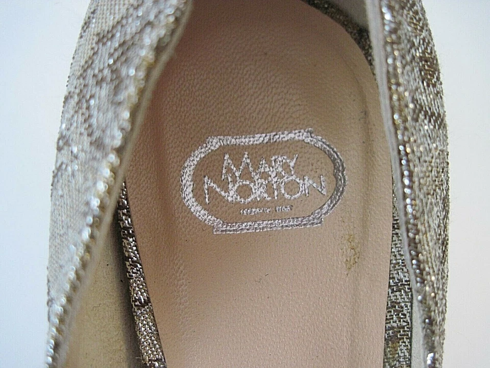 MARY NORTON Gold Silver Metallic Fabric Heels Pumps Size 36 1/2 - Image 4 of 4