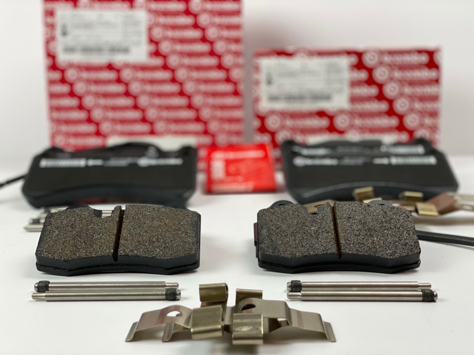 🚚Maserati Ghibli & Quattroporte Front & Rear Brake Pads - Genuine
