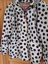 weiß/schwarz gepunktete Jacke mit Kapuze von...