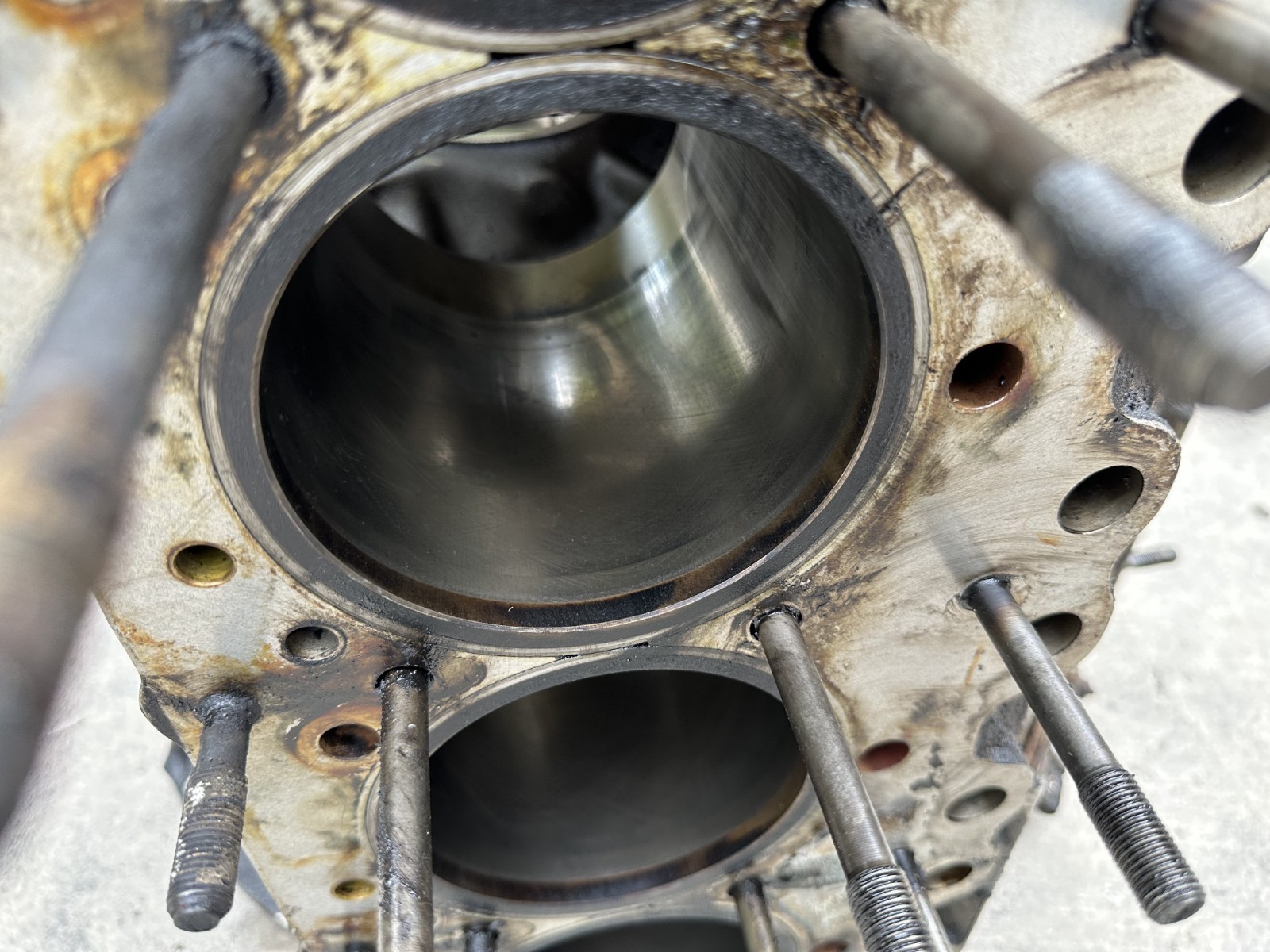 Rolls Royce Silver Spirit 1986 6.8L Engine Lower Cylinder Block OEM 71K Miles