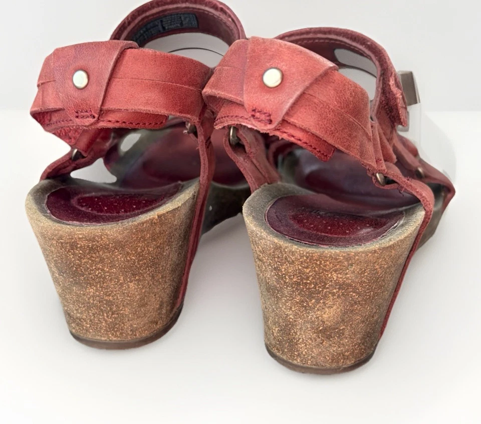 Teva Ysidro Sandals Womens 8 Red Leather Ankle Strap Wedge Shoes - Image 4 of 4