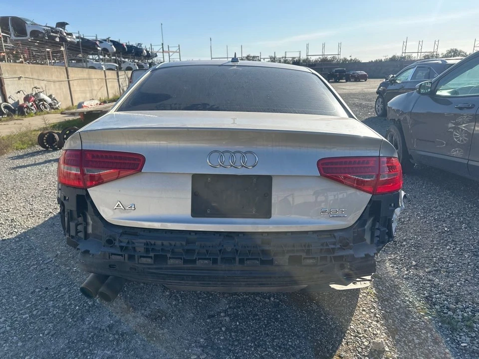 TRANSMISSION OIL COOLER 2014 AUDI A4 AUDI Foto 4 de 4