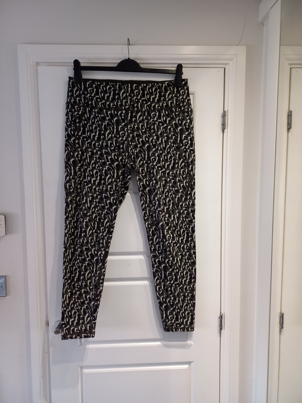 Sweaty Betty Khaki Green Cream Black Leopard Power Leggings XXL 16 18 Uk Long