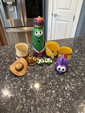 Vintage VeggieTales Dress-Up Mix-up Larry 7" Cucumber Toys Potato head like