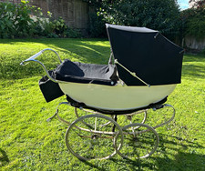 Silver Cross Wilson Vintage Pram with Hood, sun Canopy, bag, cat net & harness.