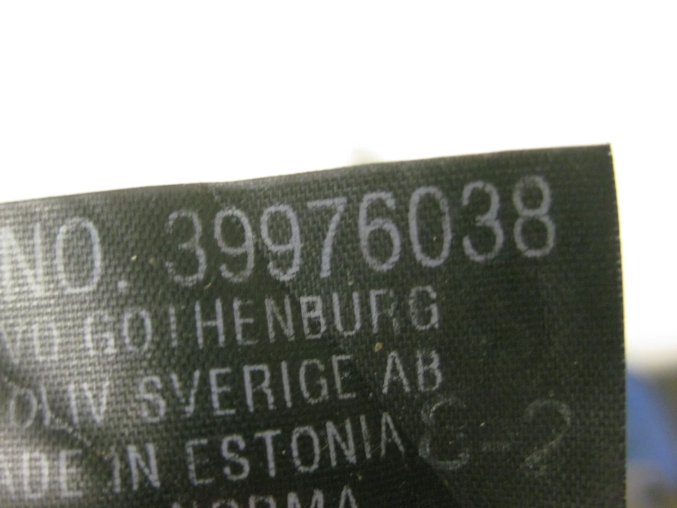 2003 沃尔沃 S60 安全带右后灰色 39976038 原始设备制造商 00 01 02 03 04 — 第 4/4 张图片