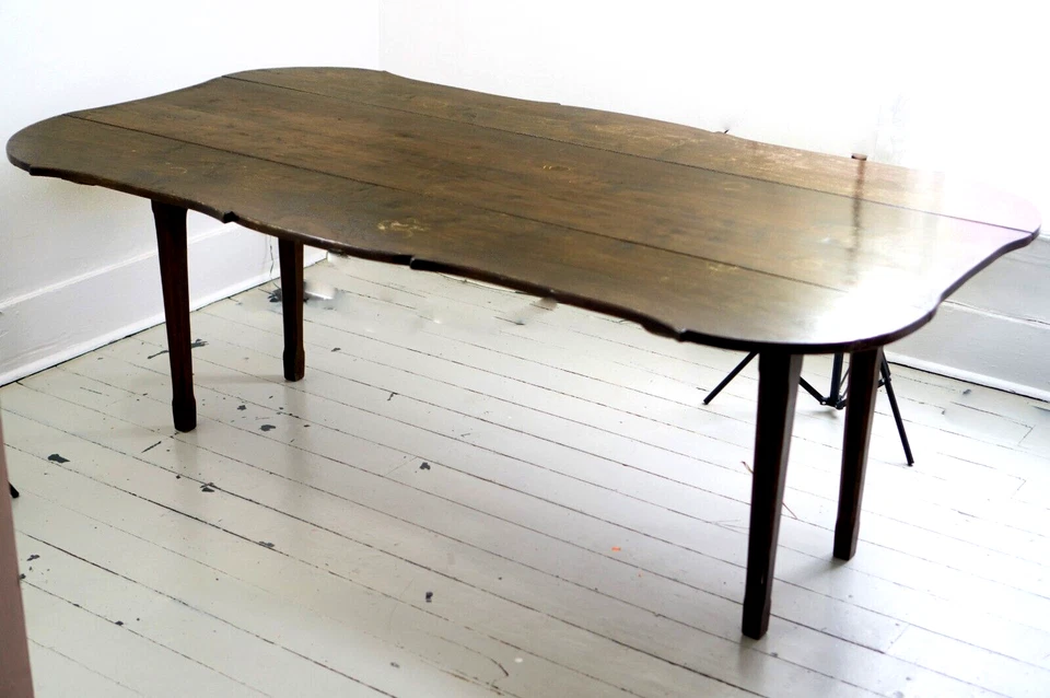 19 世纪古董哥特式胡桃木落叶餐厅餐桌 — 第 3/4 张图片