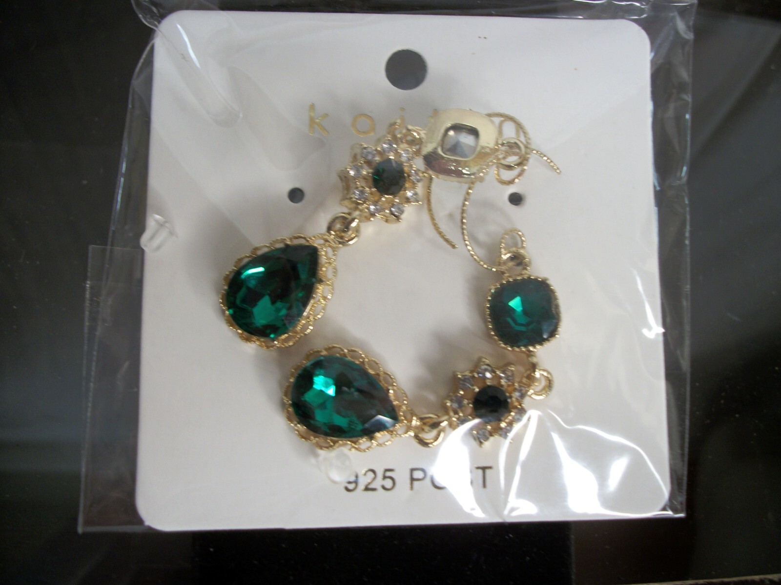 Gold Tone Green Rhinestone Teardrop Dangle Earrings Pierced Set New