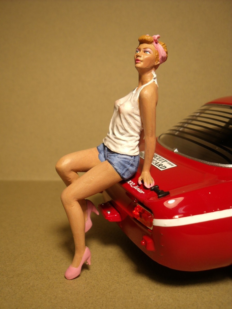 1/18 FIGURE GIRL ROMY VROOM UNPAINTED FOR MINICHAMPS AUTOART CMR CMC 1/18 FIGURE GIRL ROMY VROOM UNPAINTED FOR MINICHAMPS AUTOART CMR CMC