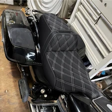 Black Step-Up Seat Lattice Stitch For Harley Road Glide / Electra Glide 1997-07