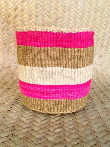 African Kiondo Basket Woven Sisal Storage Planter Kenyan Made Size 8 in /20.3 cm - Picture 4 of 8