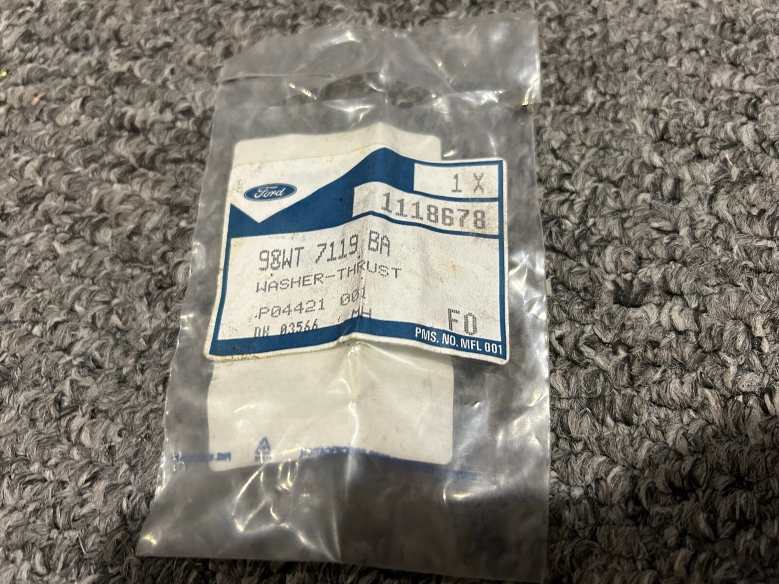 Genuine Ford Manual Gearbox Spindle Pin Thrust Washer 1118678 for  