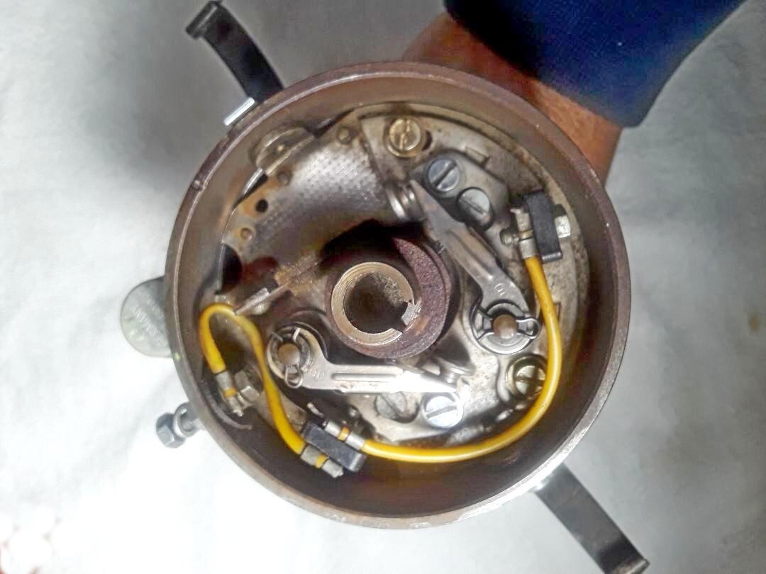 MASERATI GHIBLI, BORA, MEXICO, INDY  BOSCH DISTRIBUTOR CAP & ROTOR ASSEMBLY