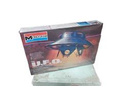 1970s UFO from Invaders TV MONOGRAM Plastic Model Kit- Factory Sealed (Rare)