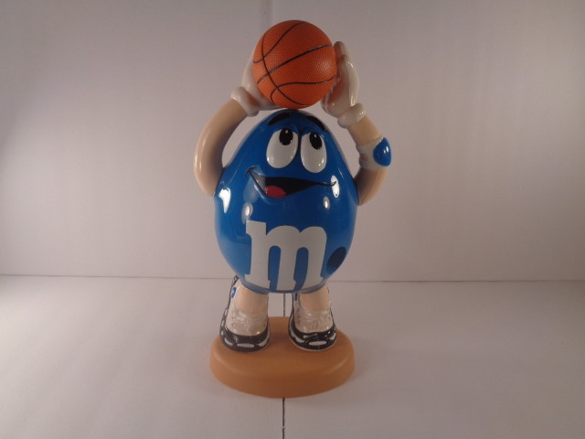 M&M's EURO LIMITED - BASKETBALL (BLUE)