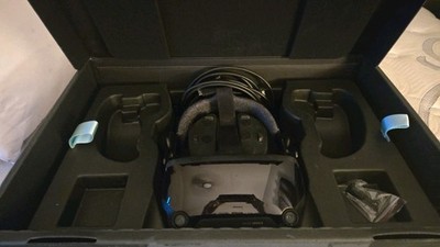 Valve Index VR Headset With Spare Cable